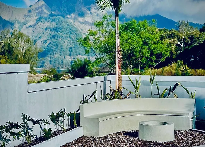 Bali Astetic And Hot Spring 4*